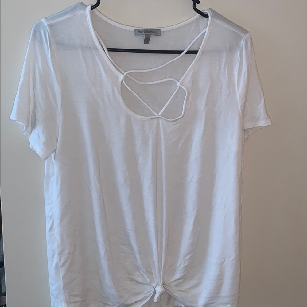 White tee